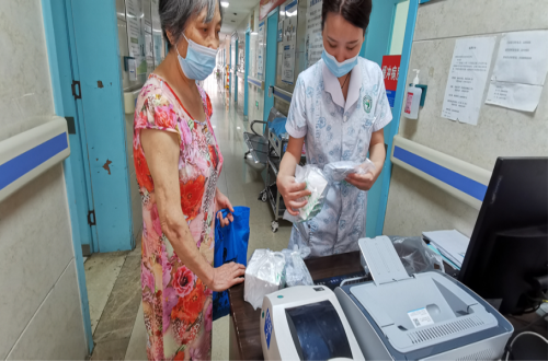 用心护理用情服务