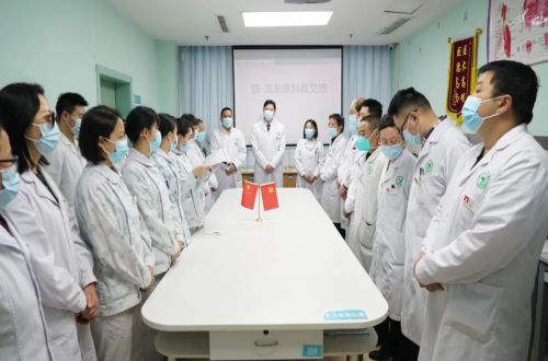 好消息！耳鼻咽喉头颈外科知名专家杨永春即日起坐诊、手术