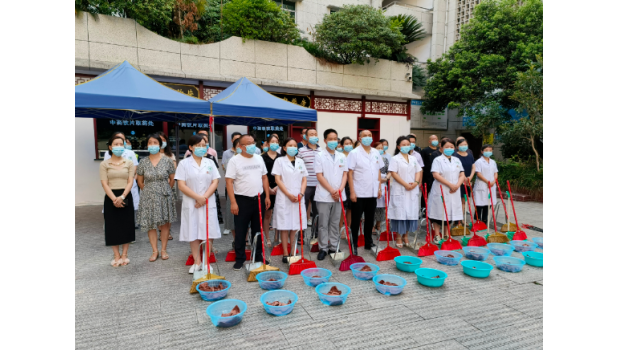 助力全国文明典范城市创建——我院开展爱国卫生运动
