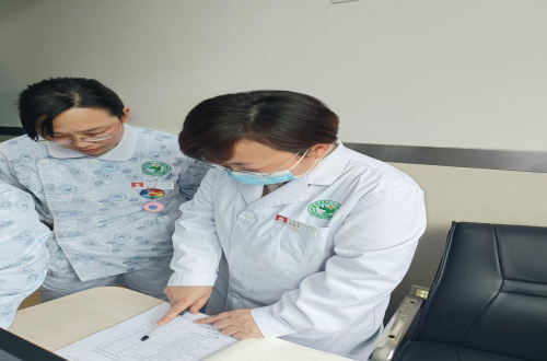 深入一线看问题，守护健康促提升